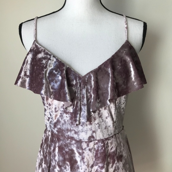 UO Crushed Velvet Ruffle Romper - Picture 6 of 8